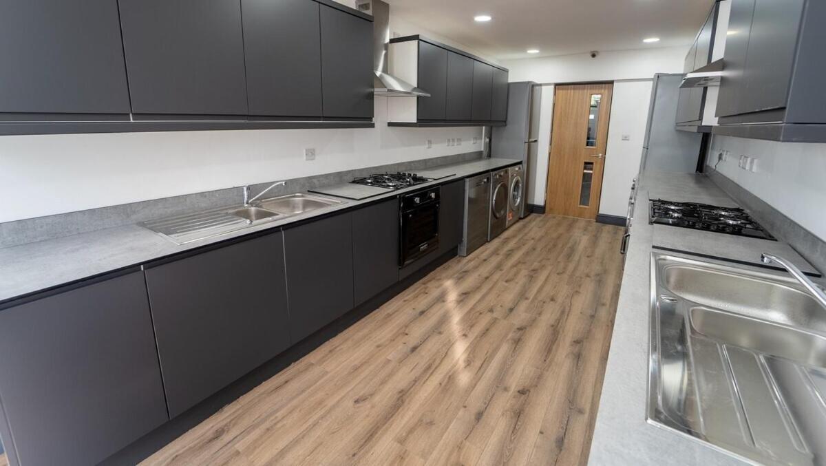 Free Parking Cosy Studios Close To City And Qe And Uob! Birmingham Esterno foto